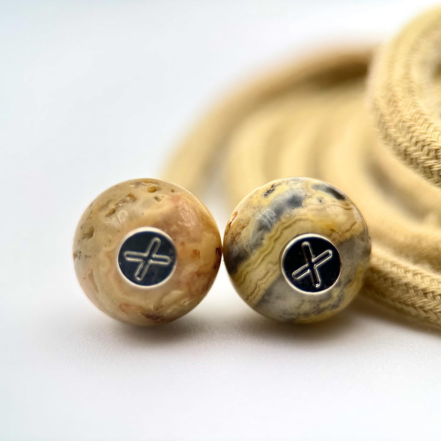 HOODIE CHARMS – Série Gemstone – Perles en Pierre Naturelles – Accessoire Élégant et Énergétique pour Hoodie, Streetwear et Mode Premium