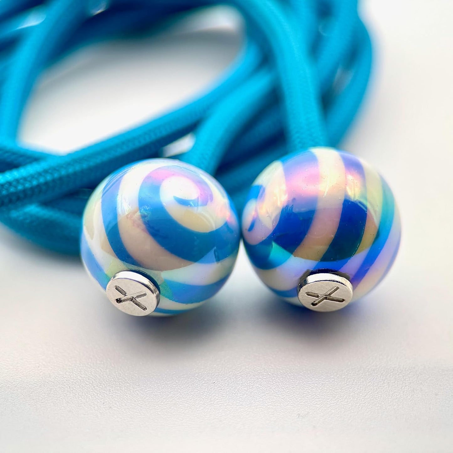 HOODIE CHARMS – Série Candy Swirl – Perles de Personnalisation pour Cordon de Sweat à Capuche – Motif Spirale Brillante – Accessoire Unisexe pour Mode Fun, Streetwear et Custom Créatif