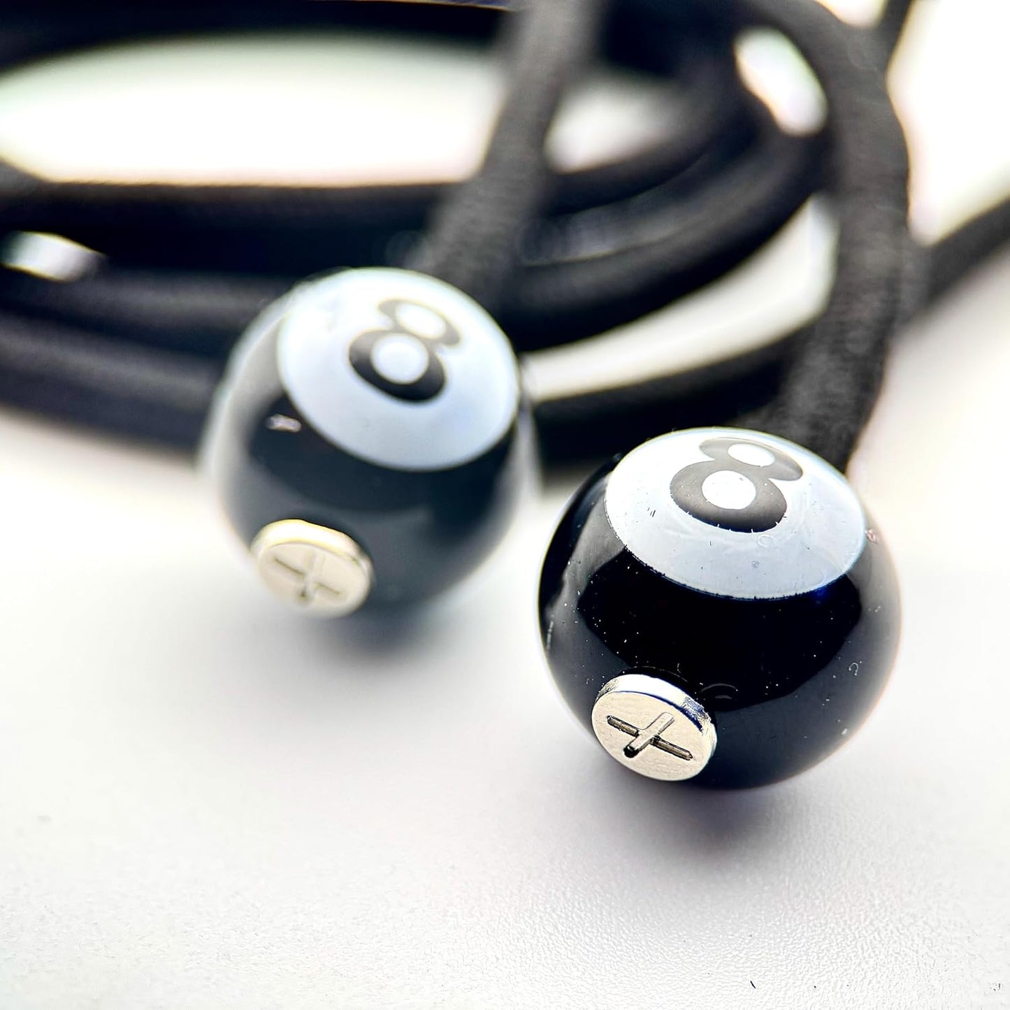 HOODIE CHARMS – Série 8-Ball – Perles de Personnalisation pour Cordon de Sweat à Capuche – Design Style Billard Rétro – Accessoire Unisexe pour Hoodie, Streetwear et Mode Urbaine