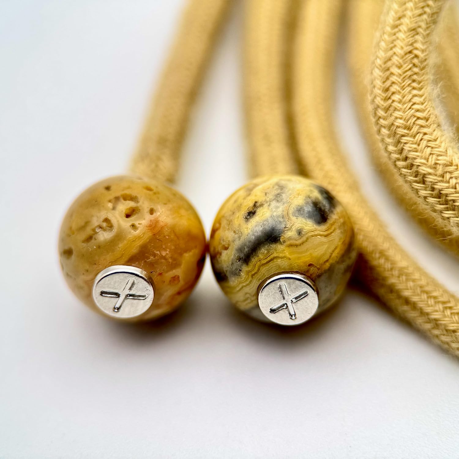 HOODIE CHARMS – Série Gemstone – Perles en Pierre Naturelles – Accessoire Élégant et Énergétique pour Hoodie, Streetwear et Mode Premium