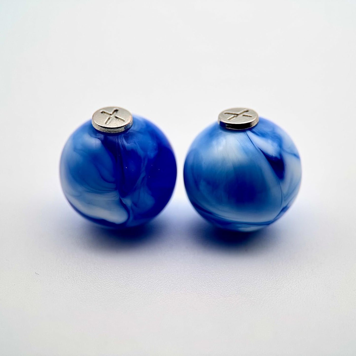 HOODIE CHARMS – Série Neon Core – Perles de Personnalisation pour Cordon de Sweat à Capuche – Design Futuriste et Minimal – Accessoire Unisexe pour Hoodie, Streetwear et Mode Urbaine