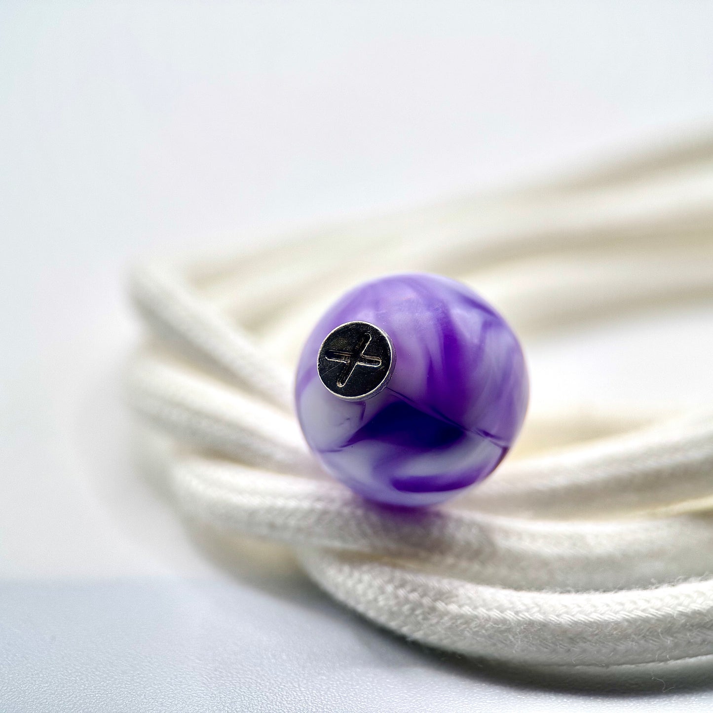 HOODIE CHARMS – Série Neon Core – Perles de Personnalisation pour Cordon de Sweat à Capuche – Design Futuriste et Minimal – Accessoire Unisexe pour Hoodie, Streetwear et Mode Urbaine