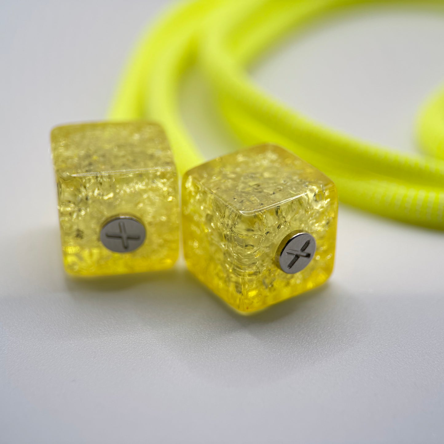 HOODIE CHARMS – Série Crackled Ice – Perles de Personnalisation pour Cordon de Sweat à Capuche – Design Futuriste et Minimal – Accessoire Unisexe pour Hoodie, Streetwear et Mode Urbaine