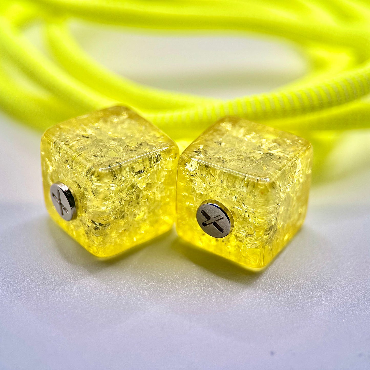 HOODIE CHARMS – Série Crackled Ice – Perles de Personnalisation pour Cordon de Sweat à Capuche – Design Futuriste et Minimal – Accessoire Unisexe pour Hoodie, Streetwear et Mode Urbaine