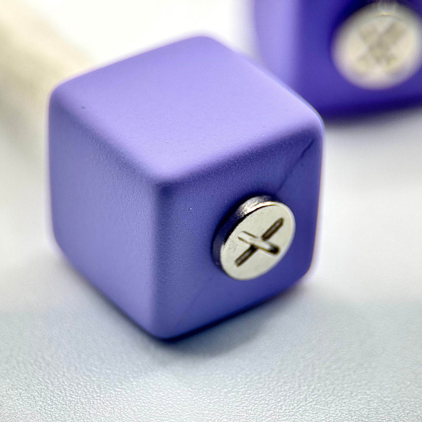 HOODIE CHARMS – Série Soft Cubes – Perles de Personnalisation pour Cordon de Sweat à Capuche – Design Futuriste et Minimal – Accessoire Unisexe pour Hoodie, Streetwear et Mode Urbaine