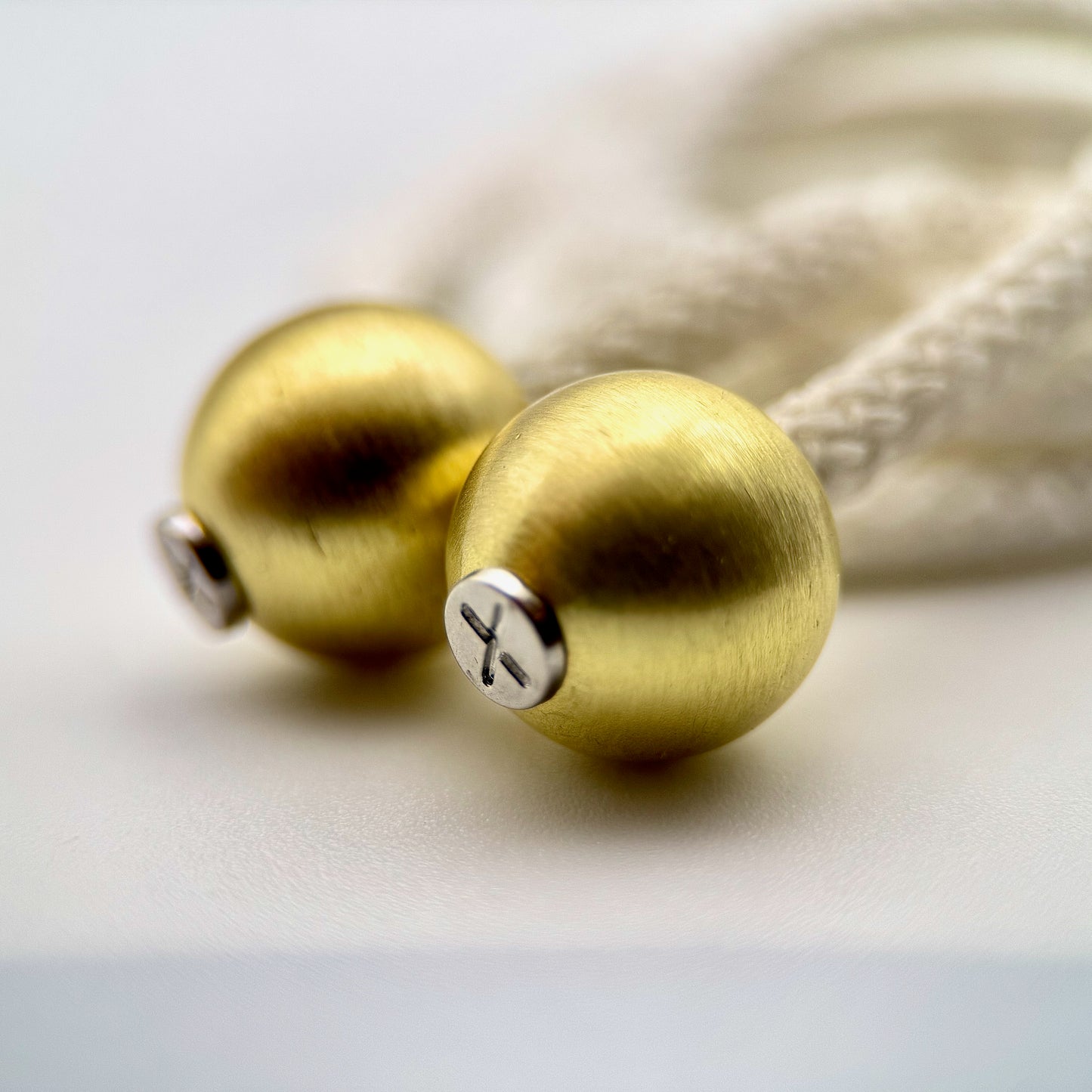 Série ABS Luxe Gold – Perles de Personnalisation pour Cordon de Sweat à Capuche – Design Métallisé et Élégant – Accessoire Unisexe pour Hoodie