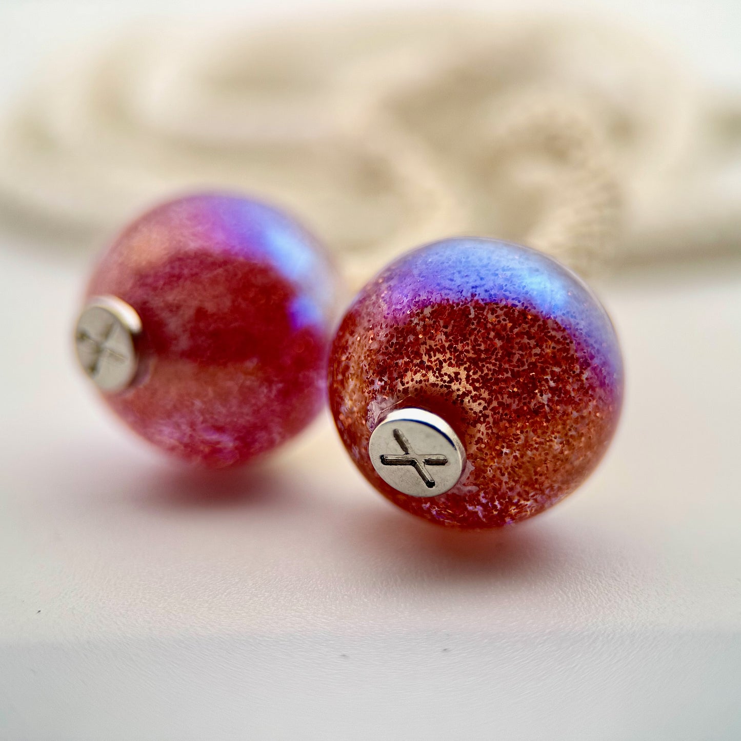 Série Stardust – Perles de Personnalisation pour Cordon de Sweat à Capuche – Look Pailleté Intense – Accessoire Unisexe pour Mode Urbaine, Streetwear et Hoodie Custom