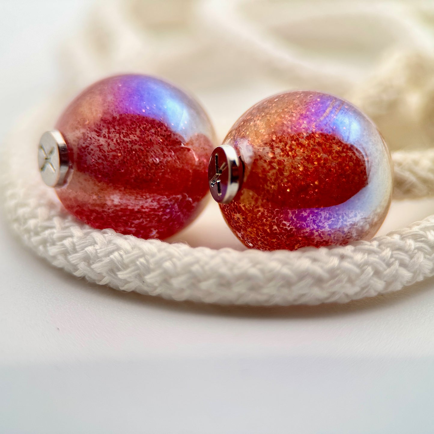 Série Stardust – Perles de Personnalisation pour Cordon de Sweat à Capuche – Look Pailleté Intense – Accessoire Unisexe pour Mode Urbaine, Streetwear et Hoodie Custom