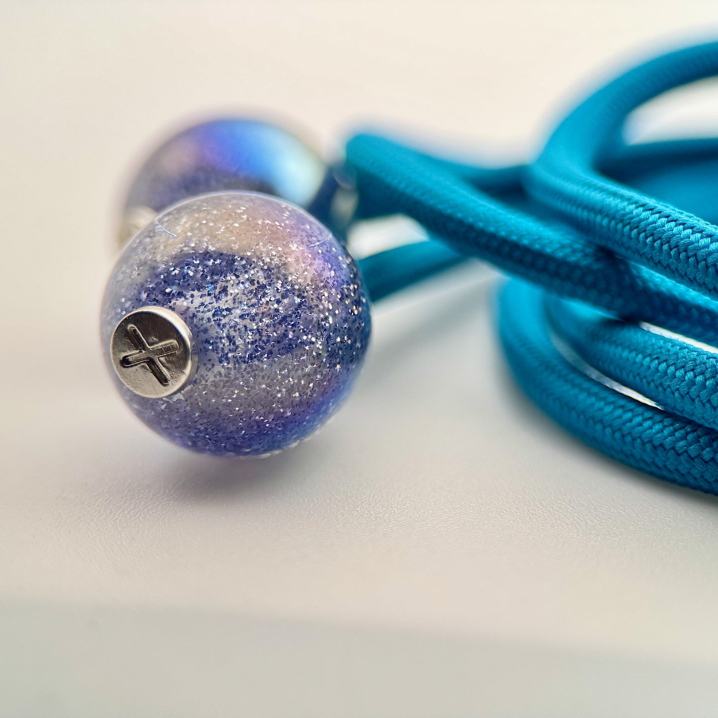 Série Stardust – Perles de Personnalisation pour Cordon de Sweat à Capuche – Look Pailleté Intense – Accessoire Unisexe pour Mode Urbaine, Streetwear et Hoodie Custom