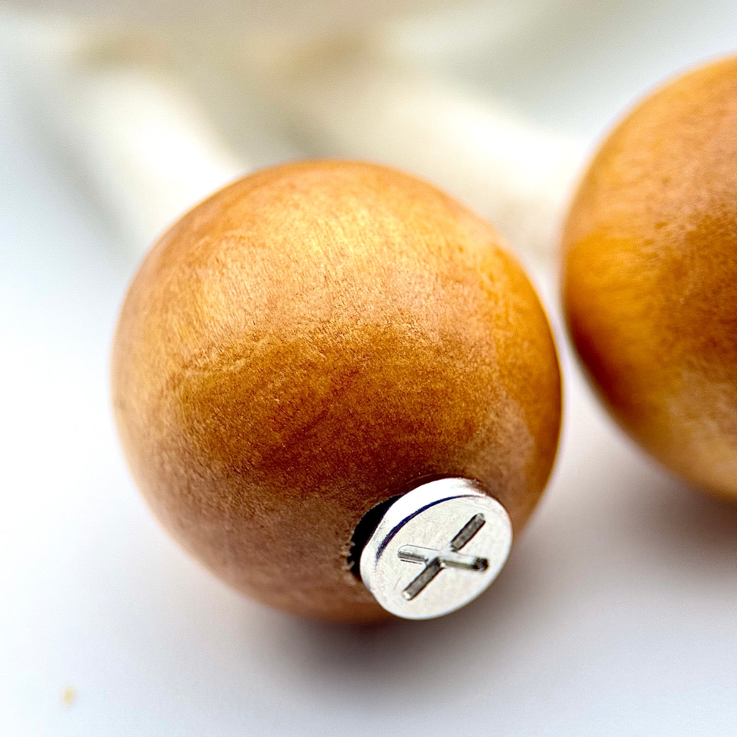 HOODIE CHARMS – Série RAW WOOD – Perles de Personnalisation pour Cordon de Sweat à Capuche – Design Minimal et Naturel – Accessoire Unisexe pour Hoodie, Streetwear et Mode Décontractée