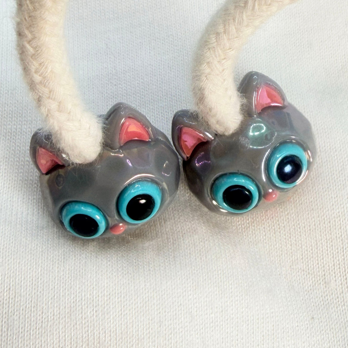 HOODIE CHARMS®- Pixel Cat – Perles de hoodie - Hoodie Charms - Noir