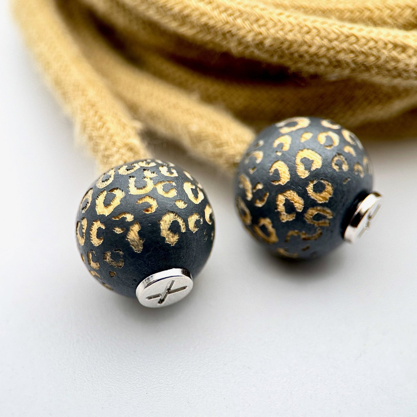 HOODIE CHARMS – Série Animal Instinct – Perle pour Cordon de Hoodie - Hoodie Charms - Black Claw