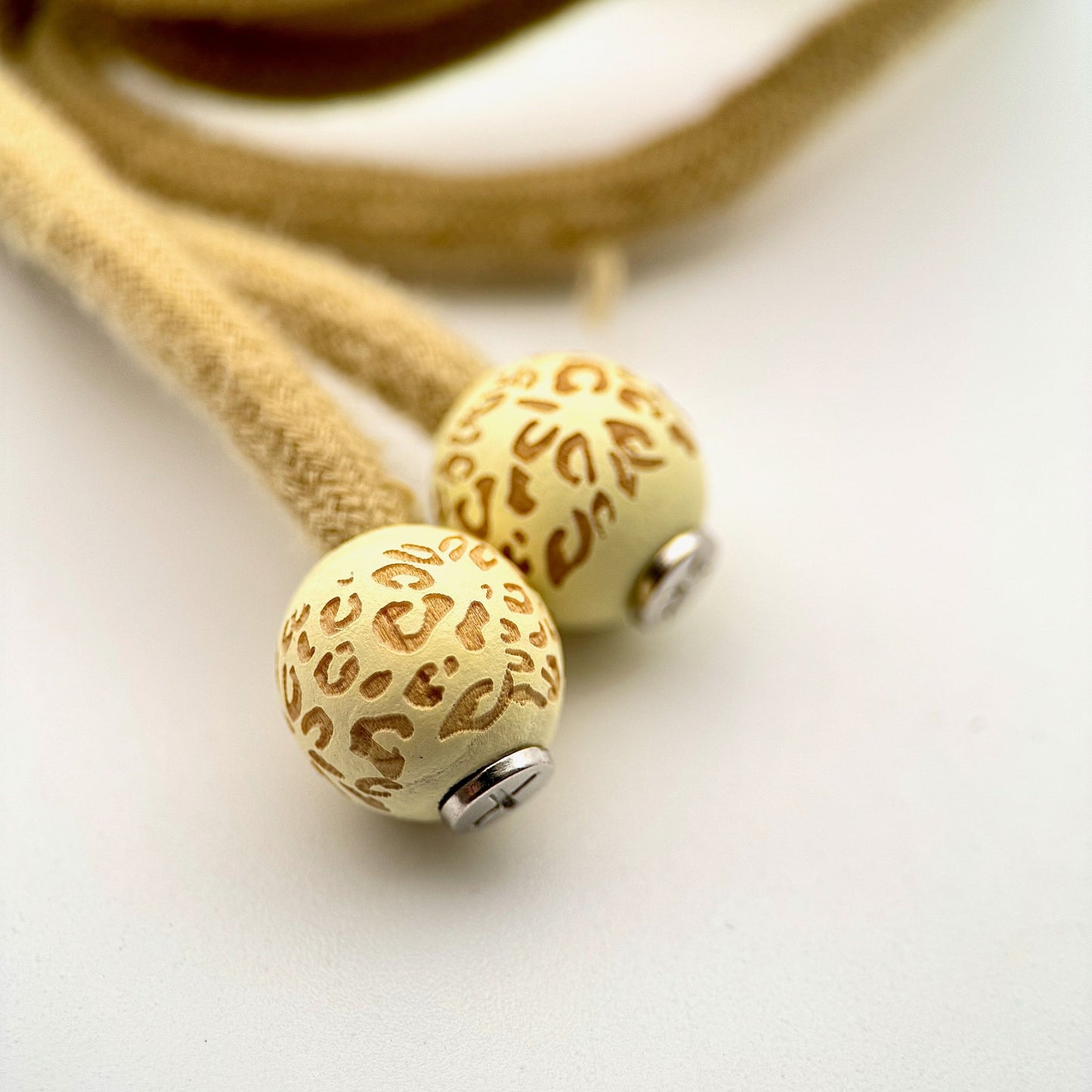 HOODIE CHARMS – Série Animal Instinct – Perle pour Cordon de Hoodie - Hoodie Charms - Pink Savage