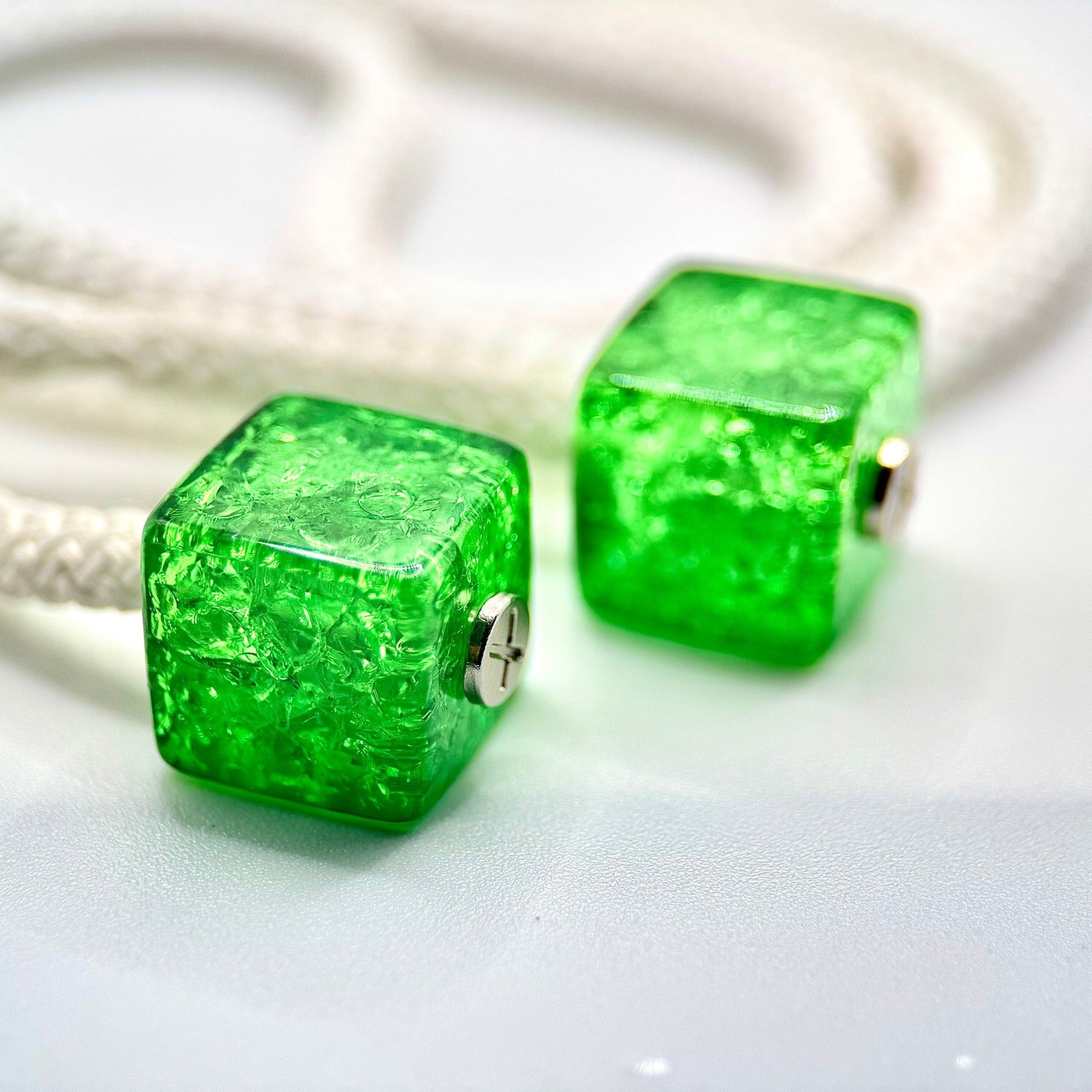 HOODIE CHARMS – Série Crackled Ice – Perle pour Cordon de Hoodie - Hoodie Charms - GREEN