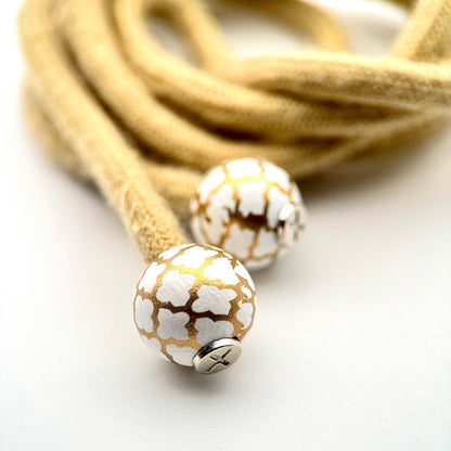 HOODIE CHARMS – Série Wood Pop – Perle pour Cordon de Hoodie - Hoodie Charms - SwirlCandy – Spirale rouge et blanche