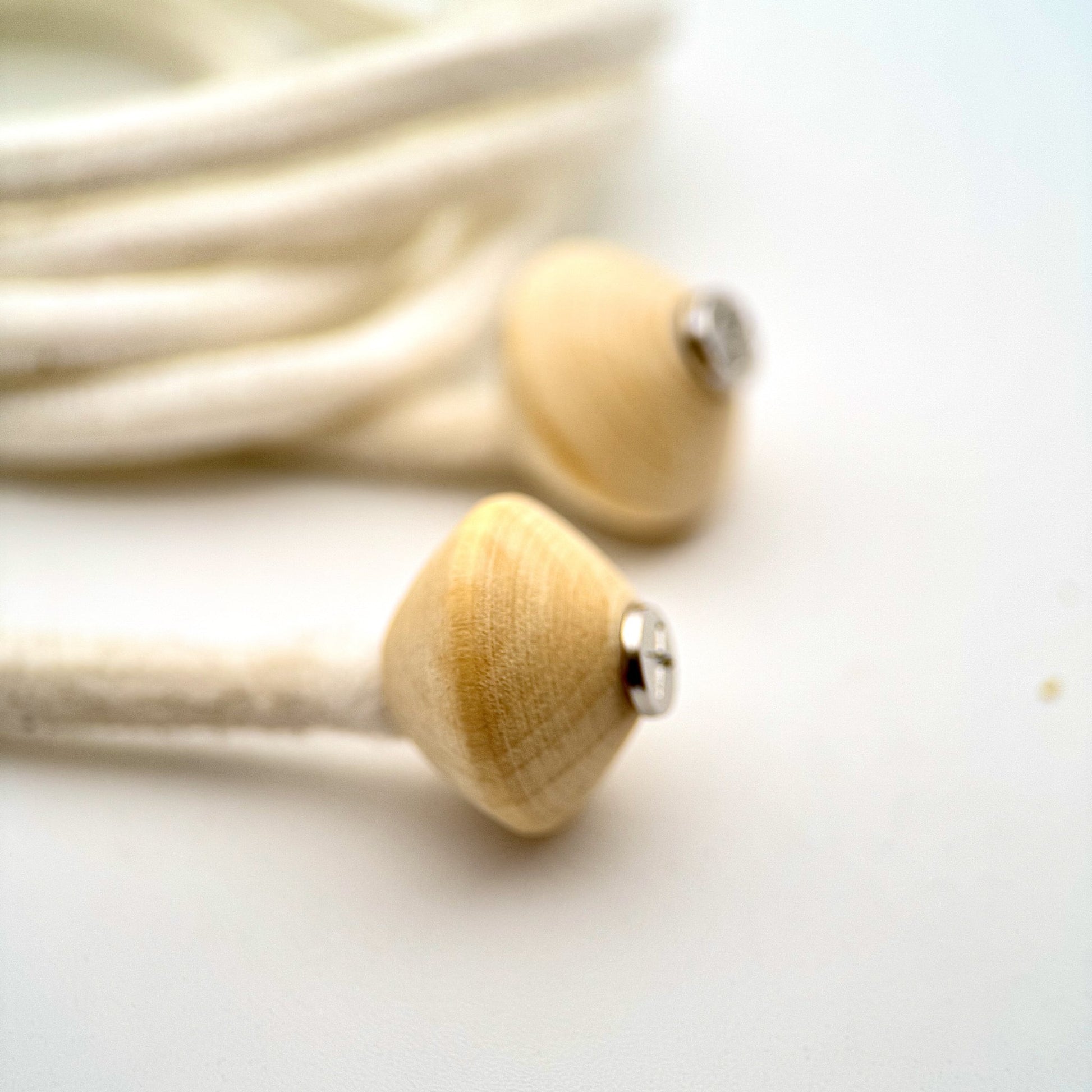 HOODIE CHARMS – Série Woody Shapes – Perle pour Cordon de Hoodie - Hoodie Charms - Woody Bullet