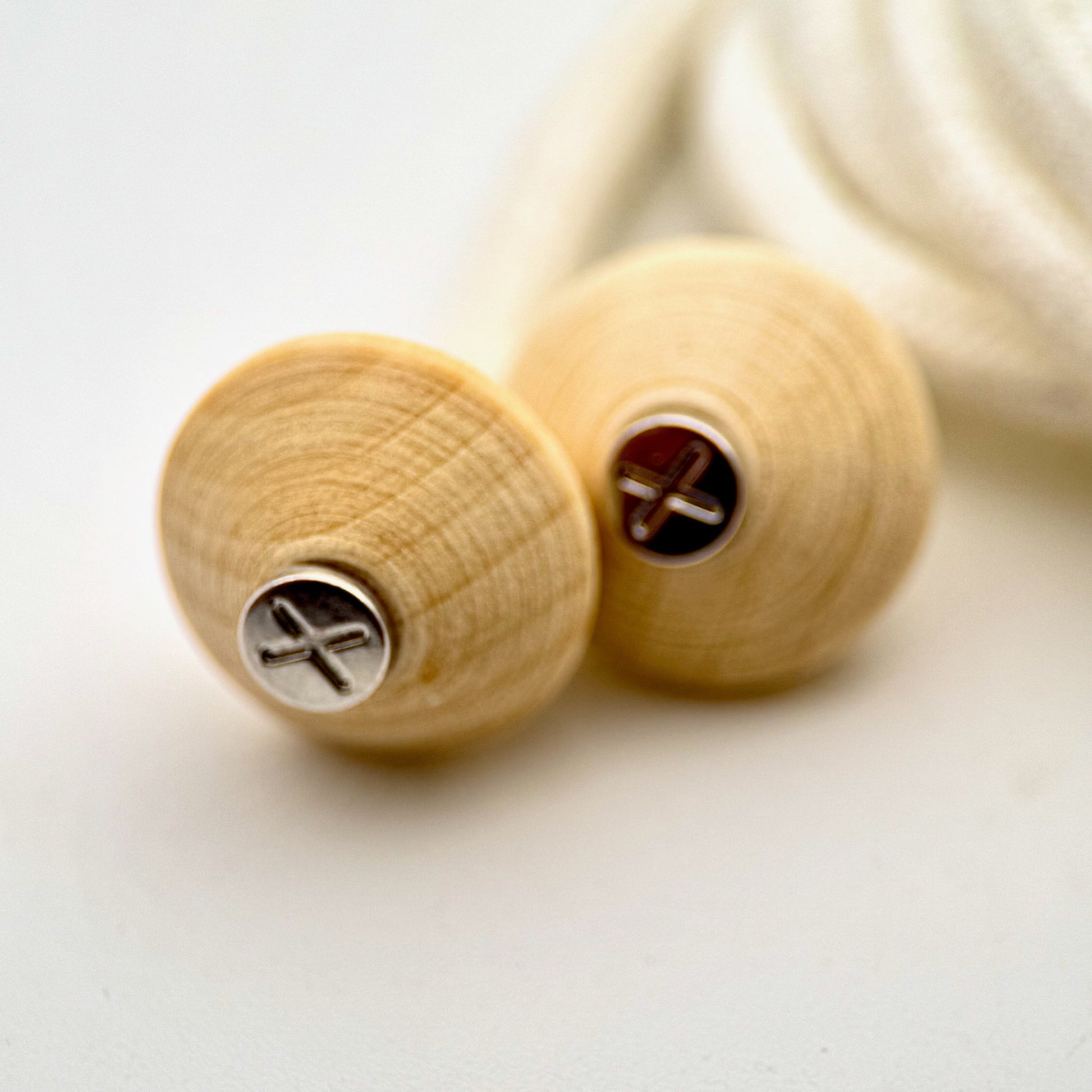 HOODIE CHARMS – Série Woody Shapes – Perle pour Cordon de Hoodie - Hoodie Charms - Woody Glossy